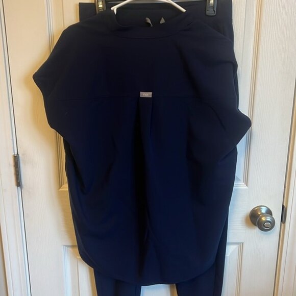Figs Navy Scrub Set- Rafaela top and Jogger Bottoms - Picture 5 of 9